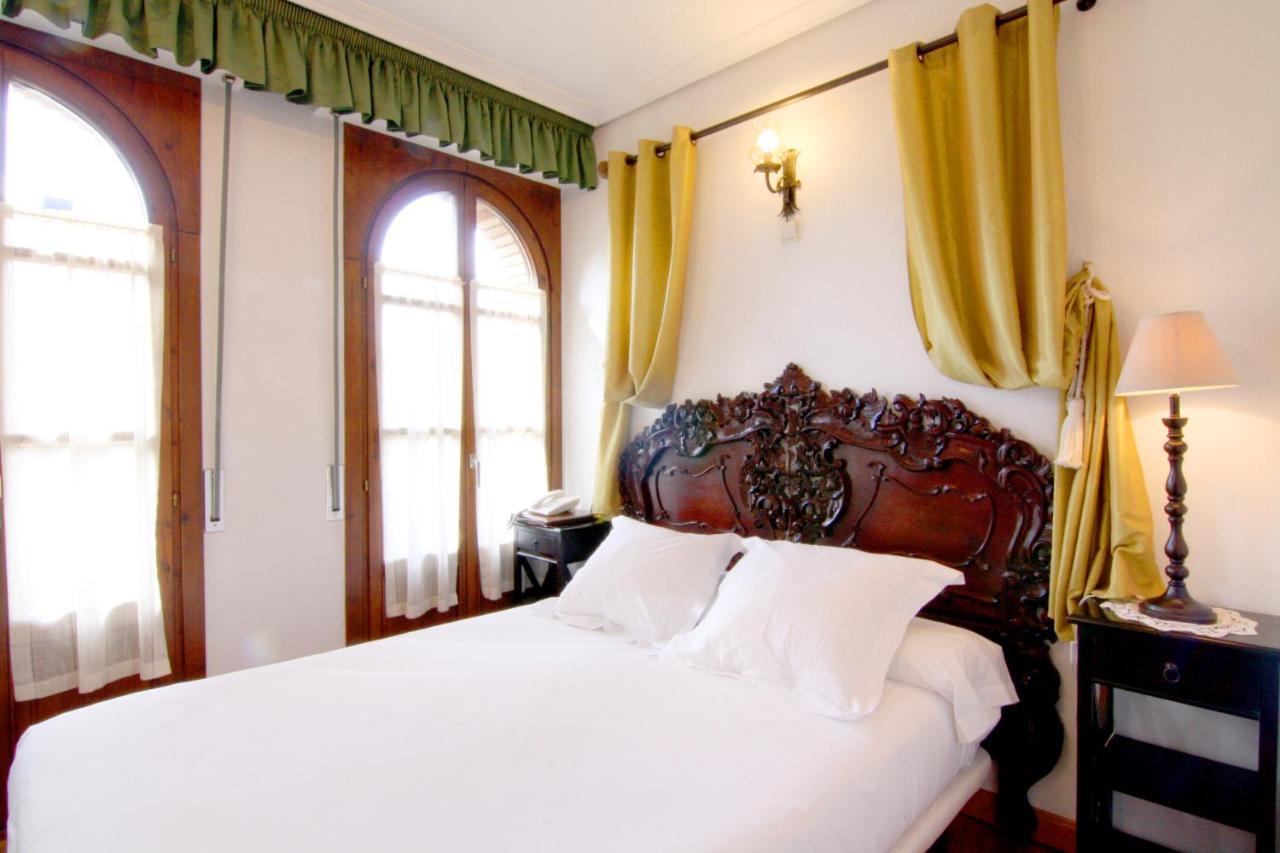 Hotel Merindad de Olite Exterior foto