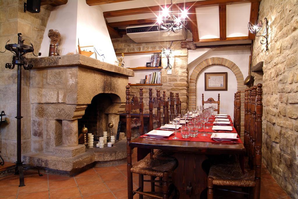 Hotel Merindad de Olite Restaurante foto