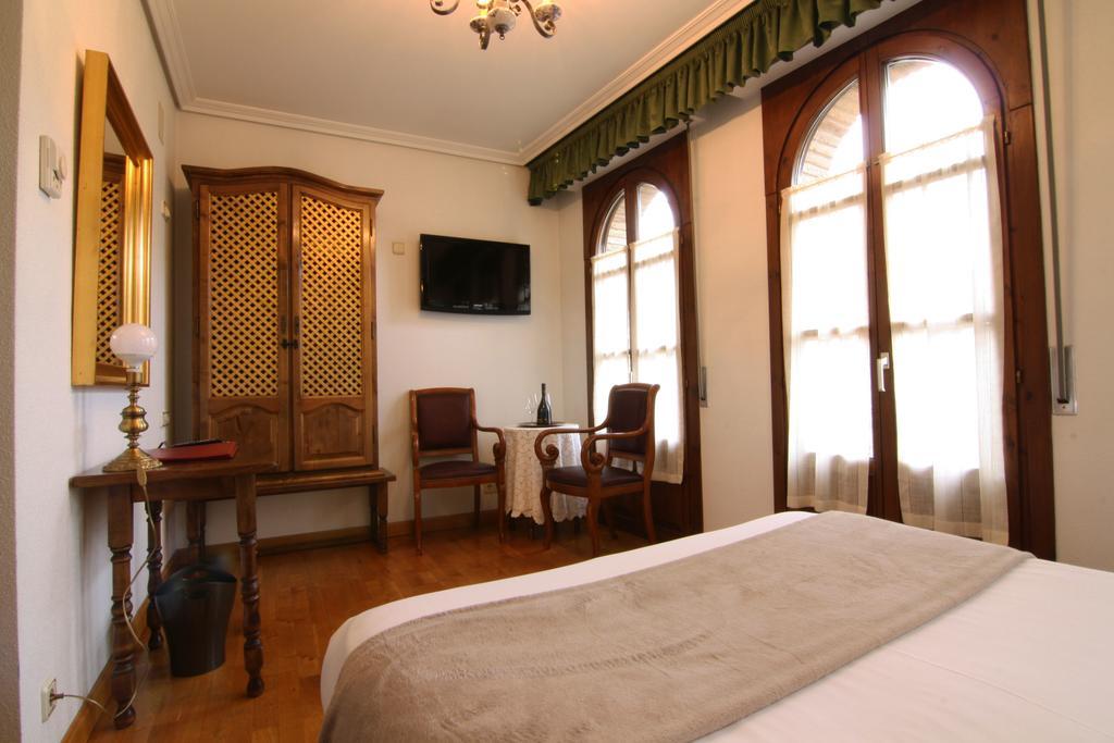 Hotel Merindad de Olite Exterior foto
